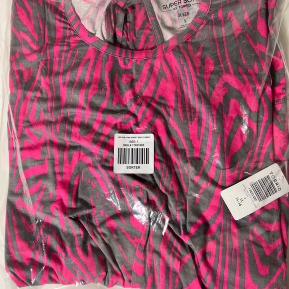 NEW TORRID SUPER SOFT ELASTIC WAIST LOUNGE ROMPER SIZE 00,0X,1X and 3X - Picture 7 of 9